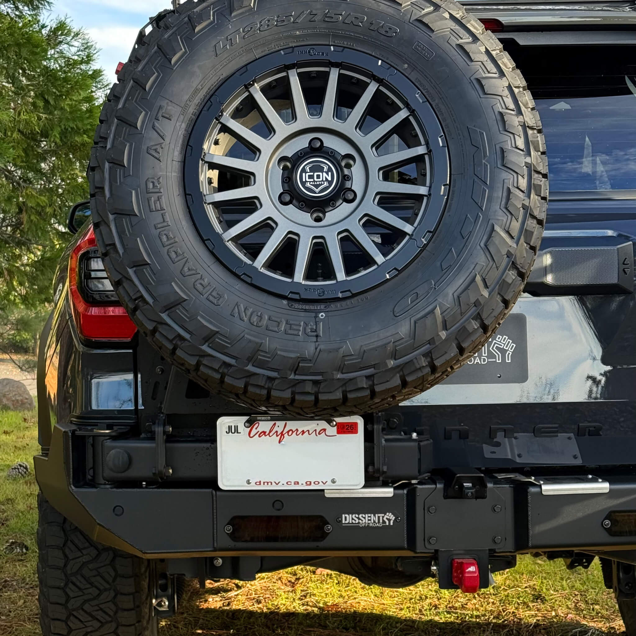 Tire Carrier Swing-out - Image 4
