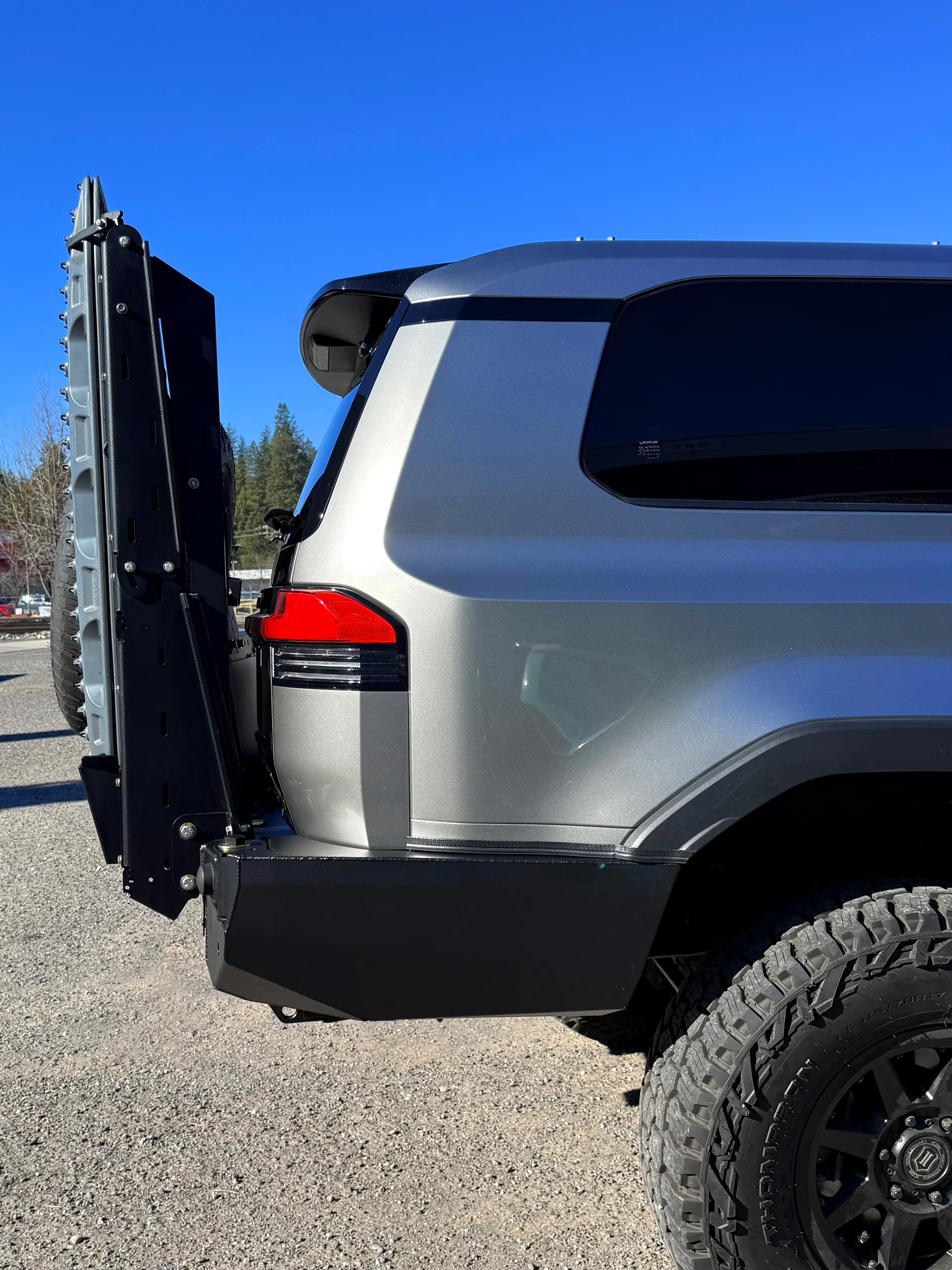 GX550 Dual Swing-out Modular Rear Bumper - Image 13