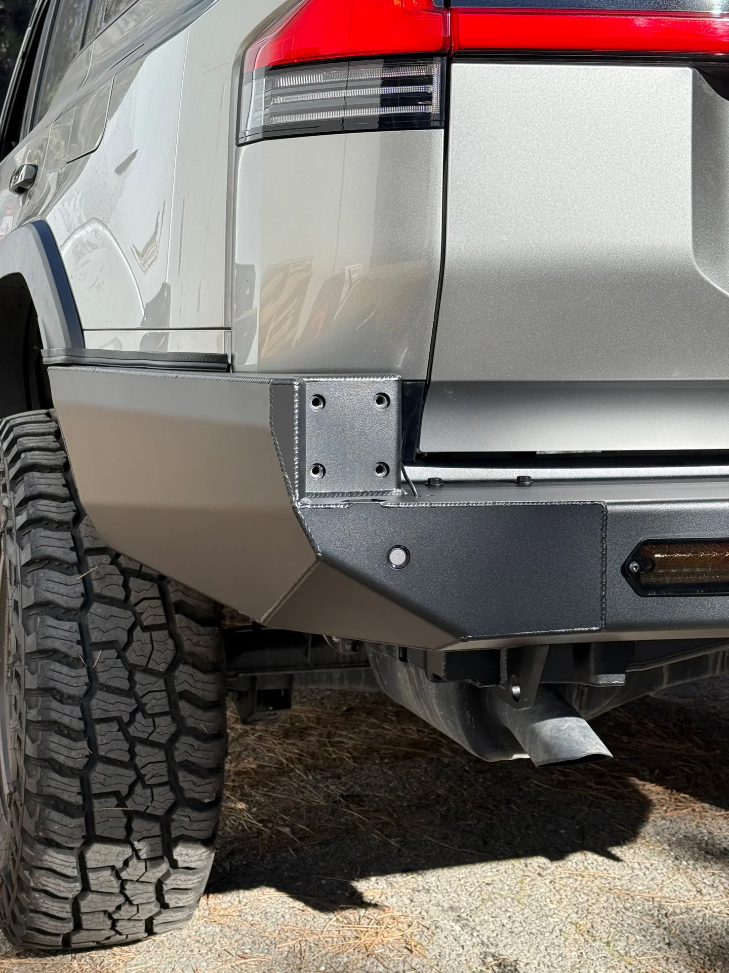 GX550 Dual Swing-out Modular Rear Bumper - Image 24