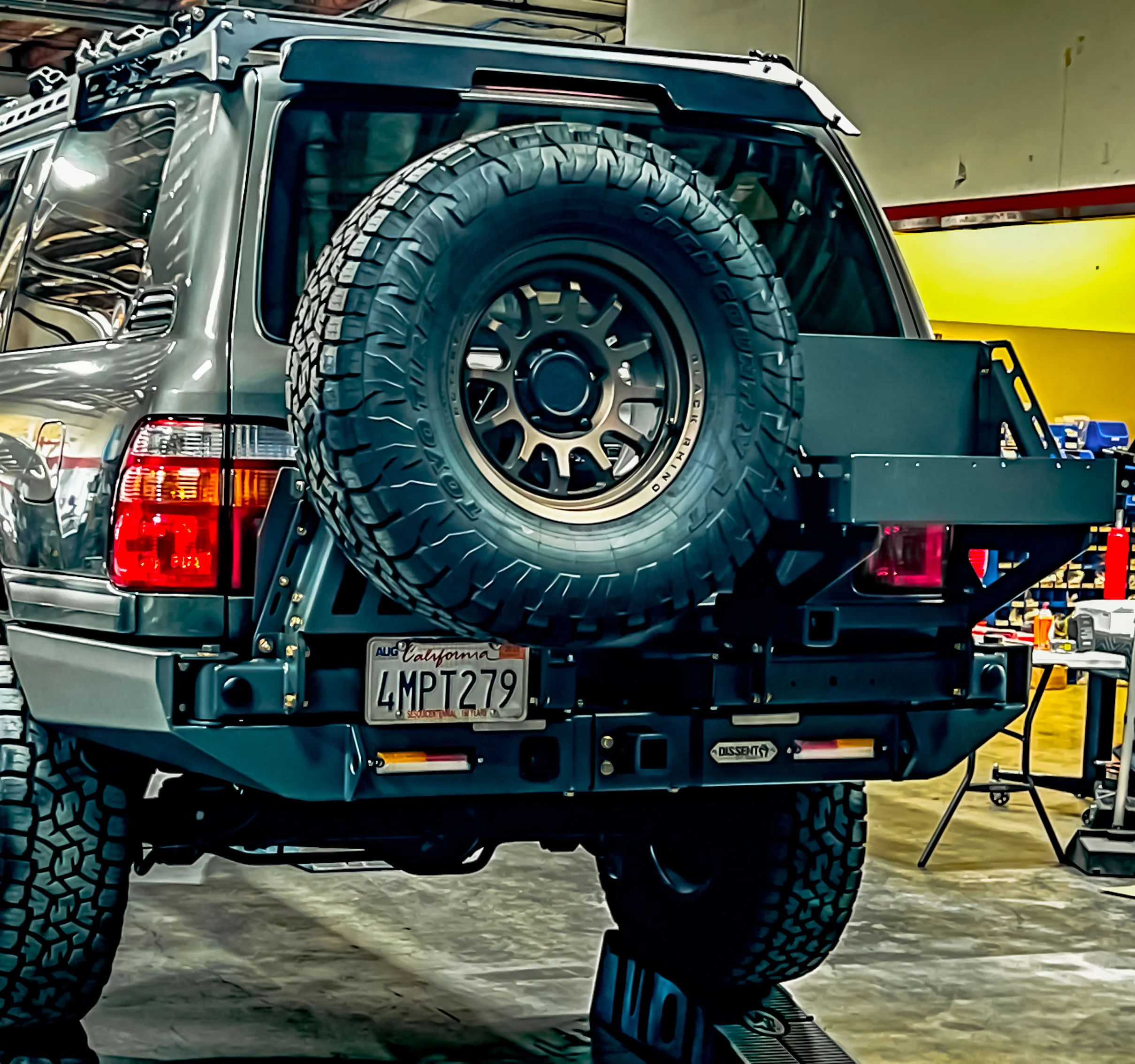 LC100/LX470 Modular Rear Bumper V3 - Image 2