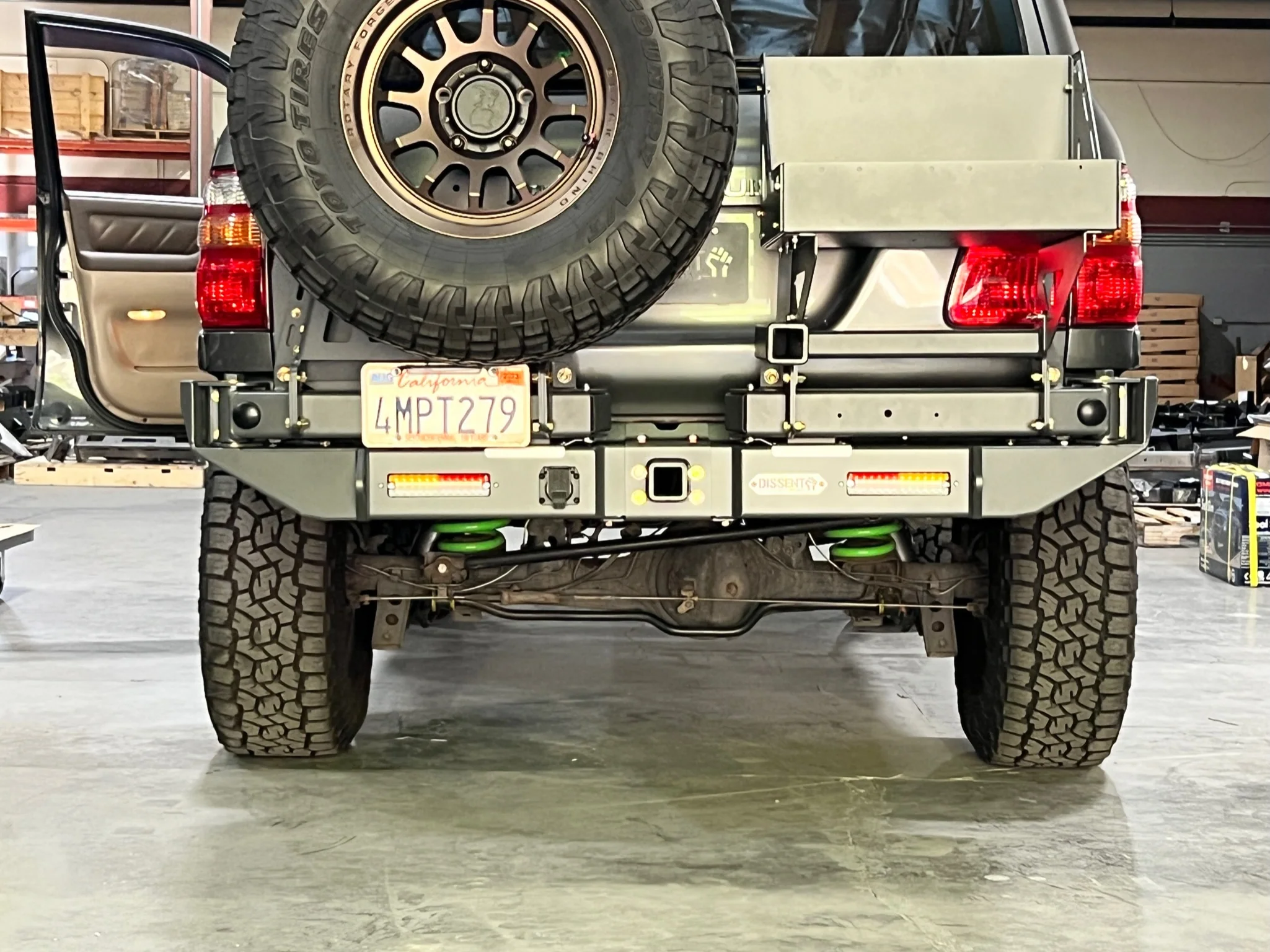 LC100/LX470 Modular Rear Bumper V3 - Image 4