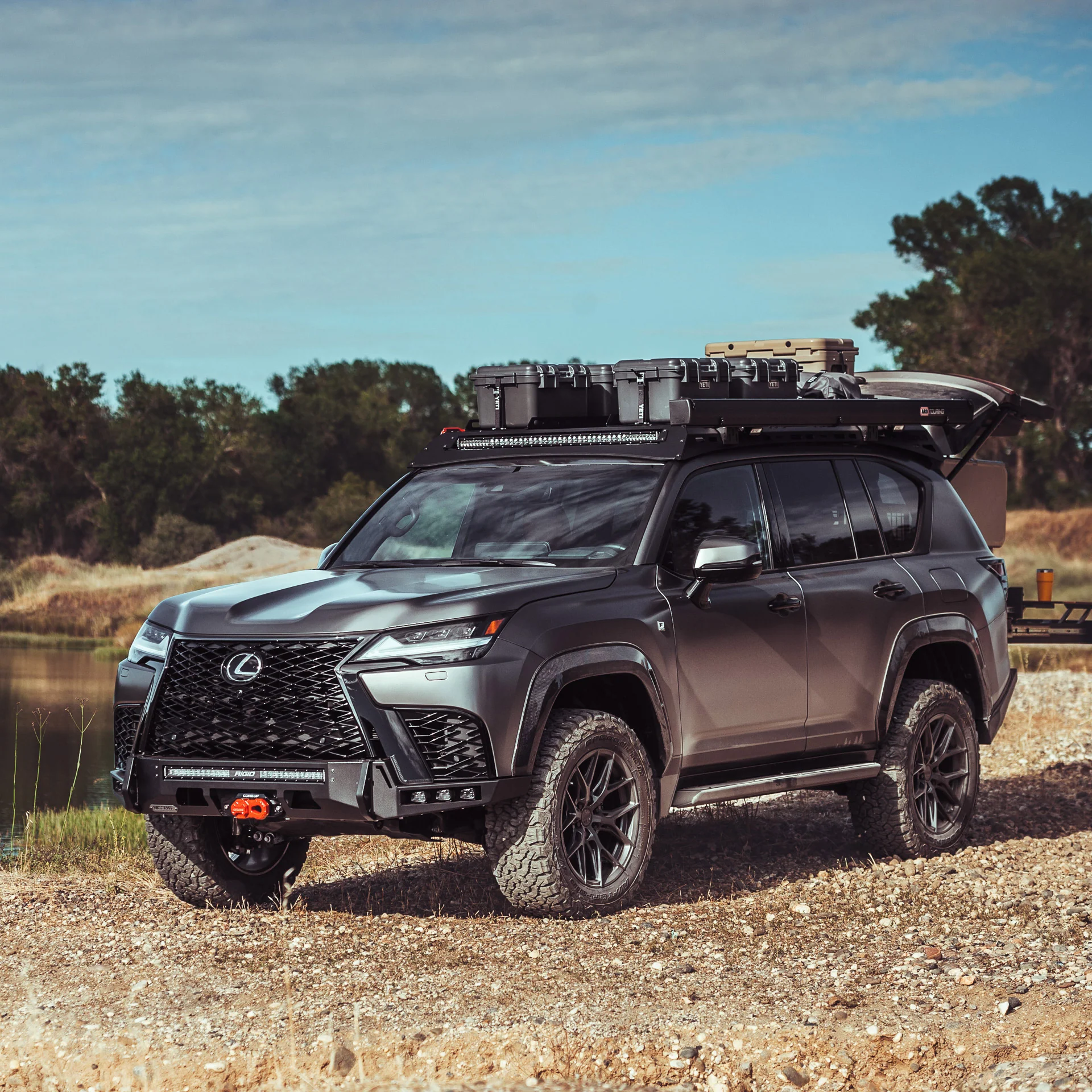 LX600 & LX700h Low-profile Front Winch Bumper - Image 12