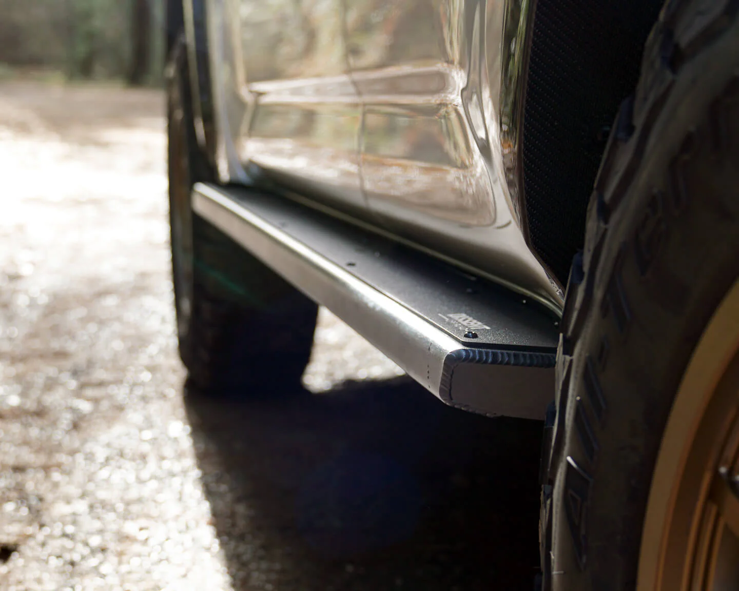 LX600 & LX700h Rock Slider Steps - Image 4