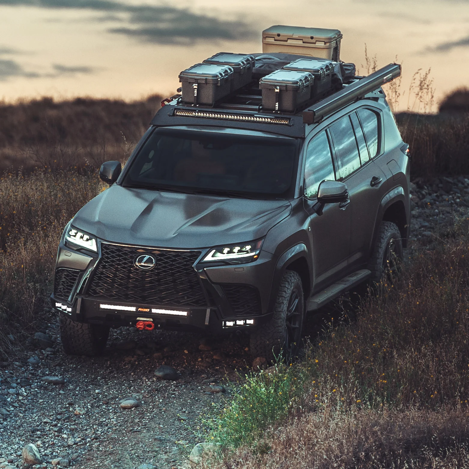 LX600 & LX700h Easy-Install Modular Roof Rack - Image 14