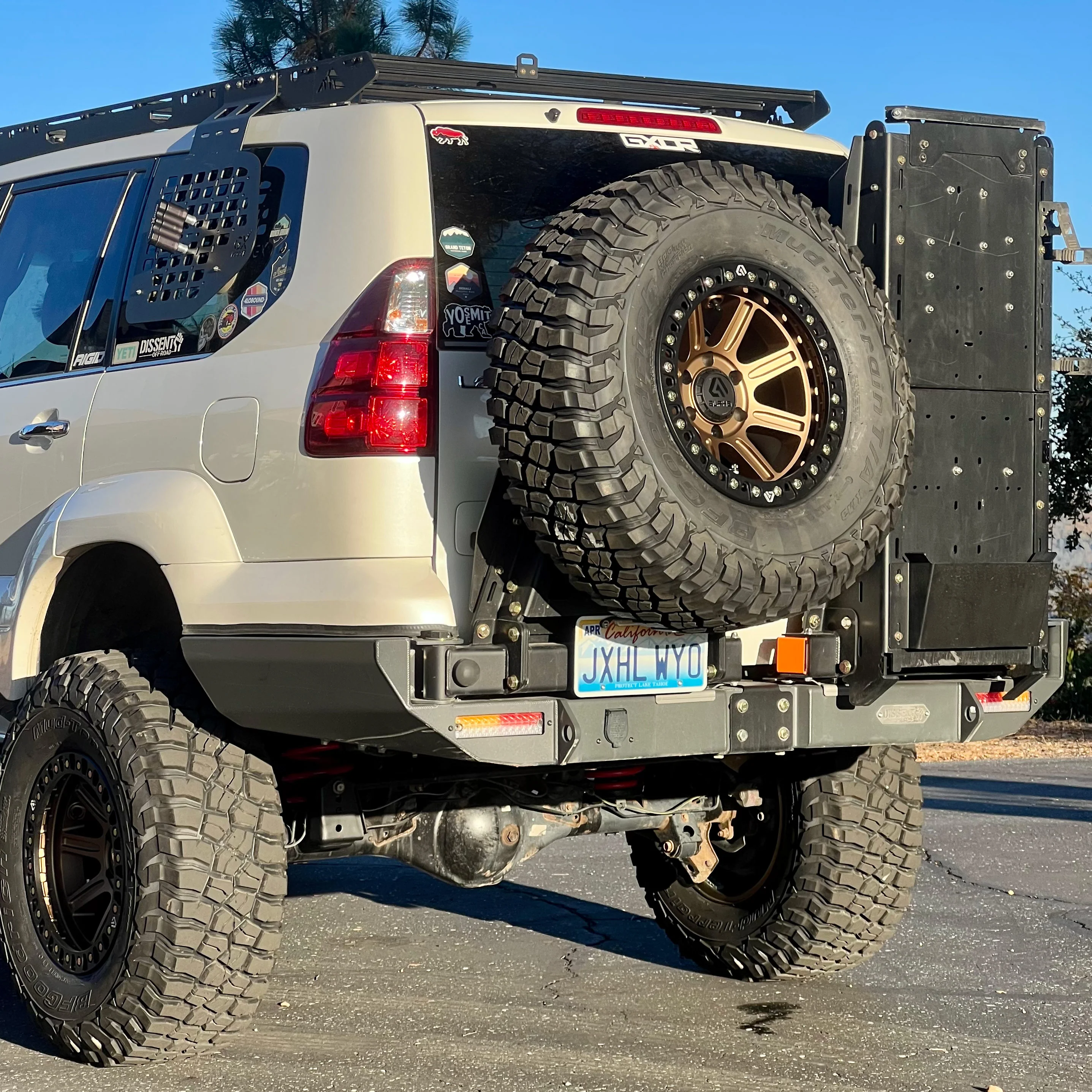 Tire Carrier Swing-out - Image 10