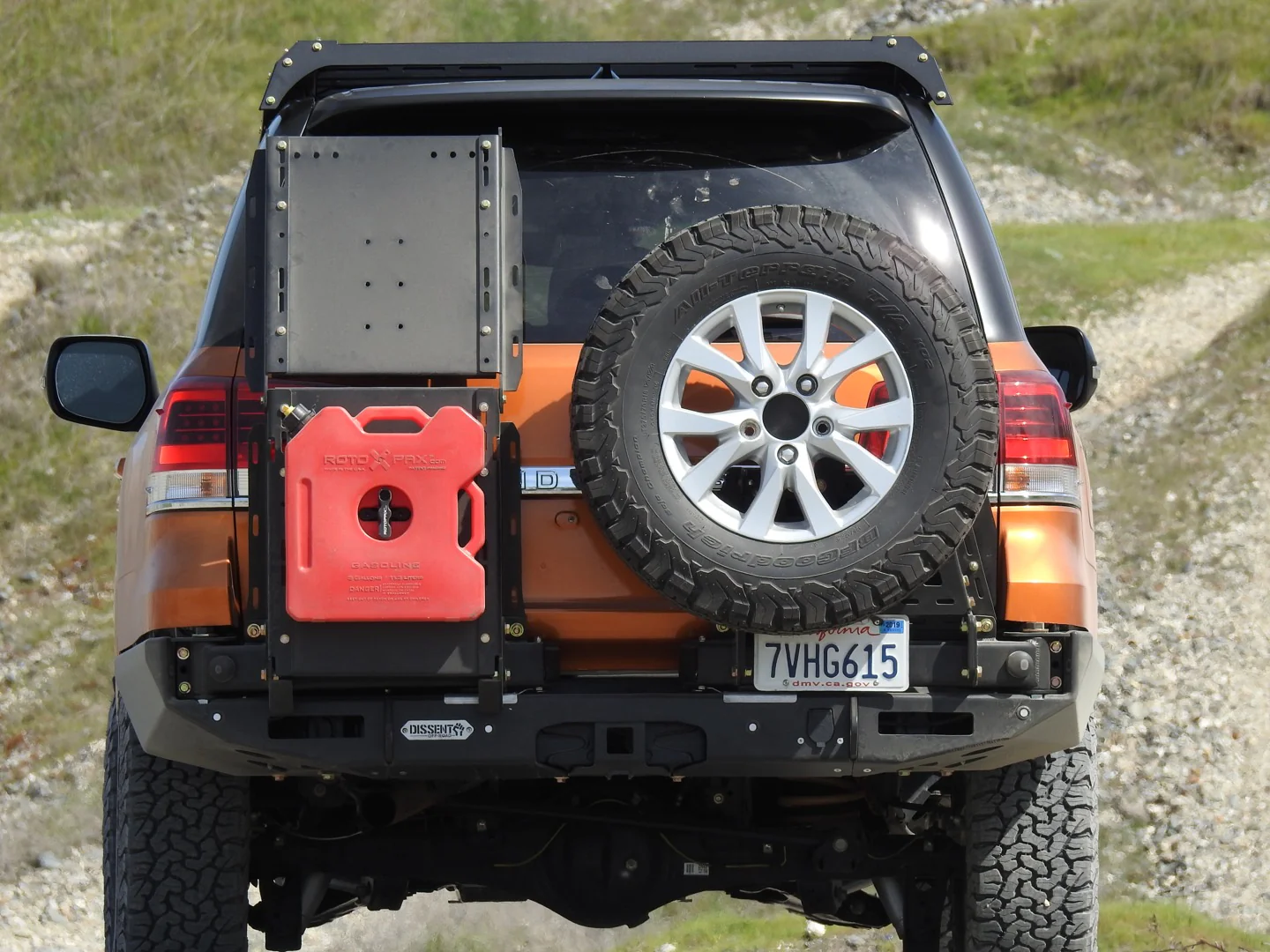Tire Carrier Swing-out - Image 20