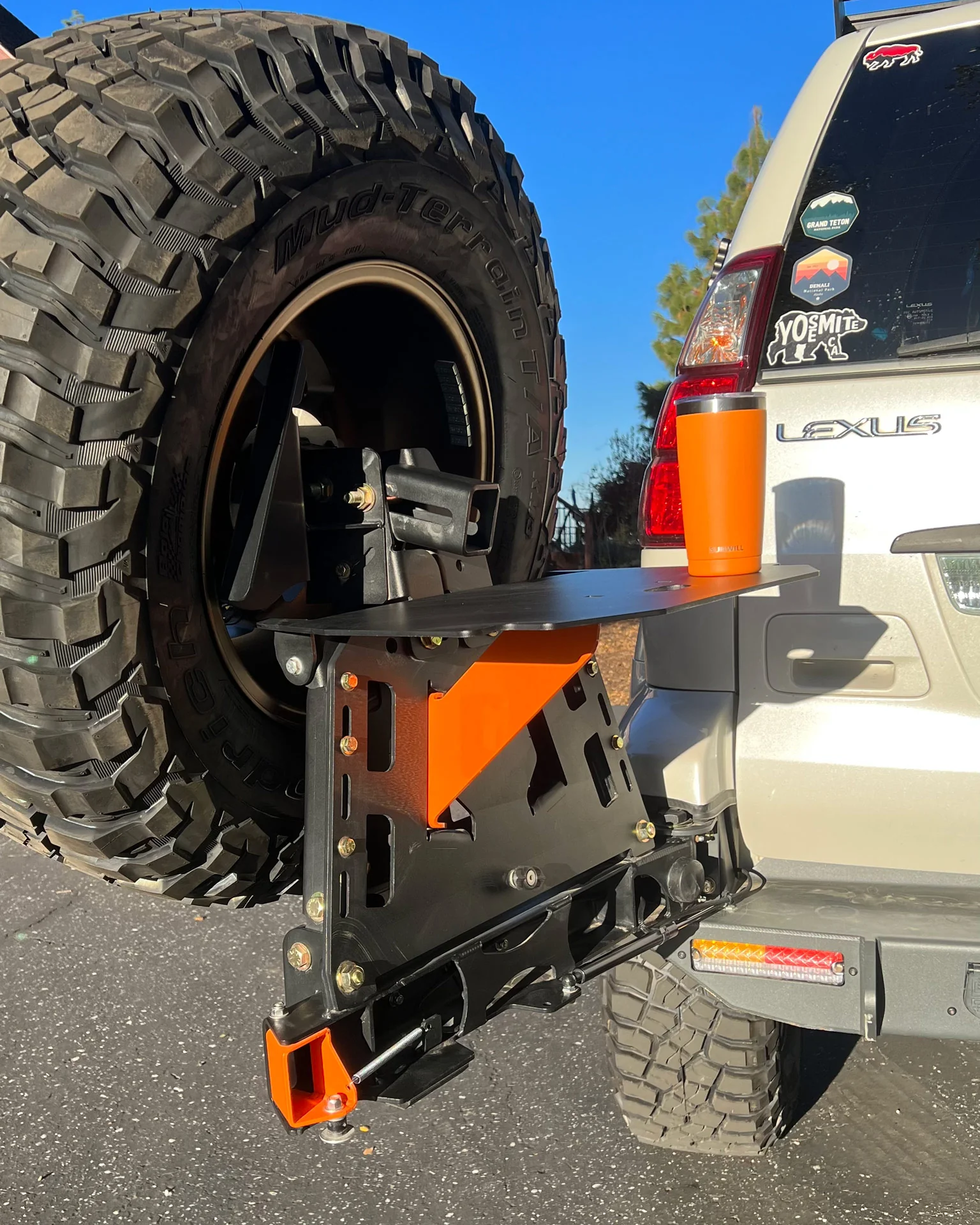 Tire Carrier Swing-out - Image 8